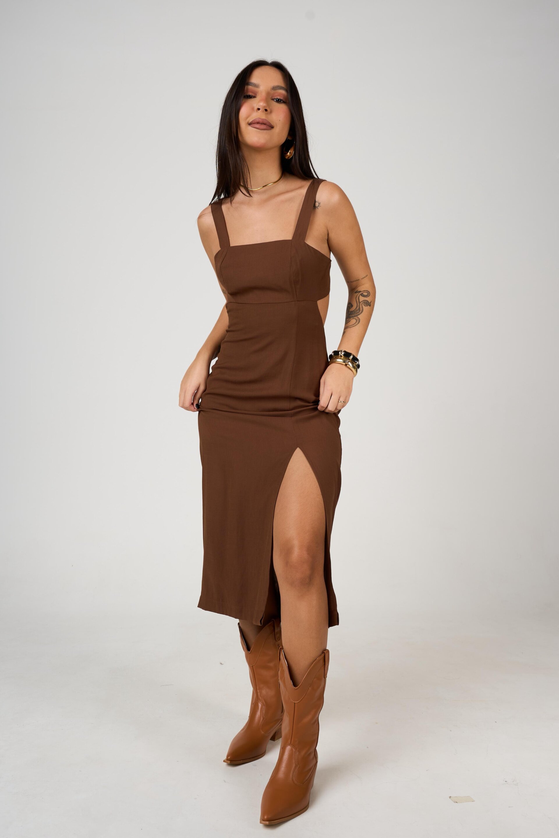 VESTIDO MIDI PAULA MARROM